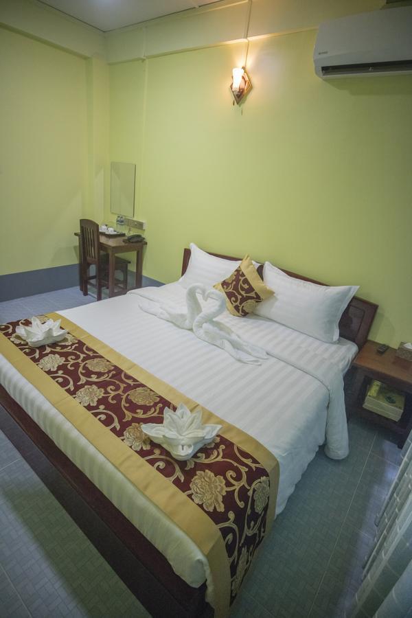 Golden Gum-Kino Hotel Mandalay Bagian luar foto