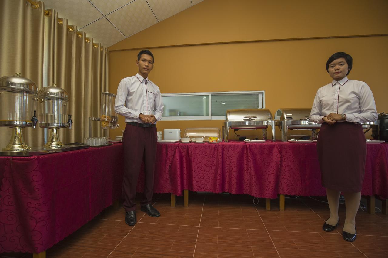 Golden Gum-Kino Hotel Mandalay Bagian luar foto