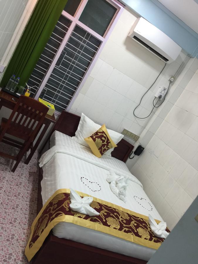 Golden Gum-Kino Hotel Mandalay Bagian luar foto